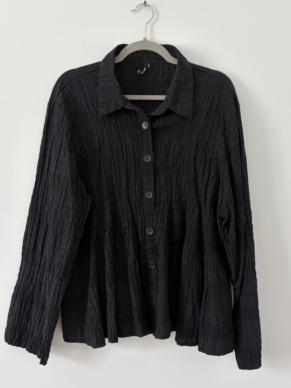 Dress to Kill Jane Mohr Black Crinkle Wide Long Sleeve Button Down Blouse OS